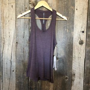 NWT 🏃‍♀️ Vuori | Lux Performance Tank - Smoked Plum Heather
